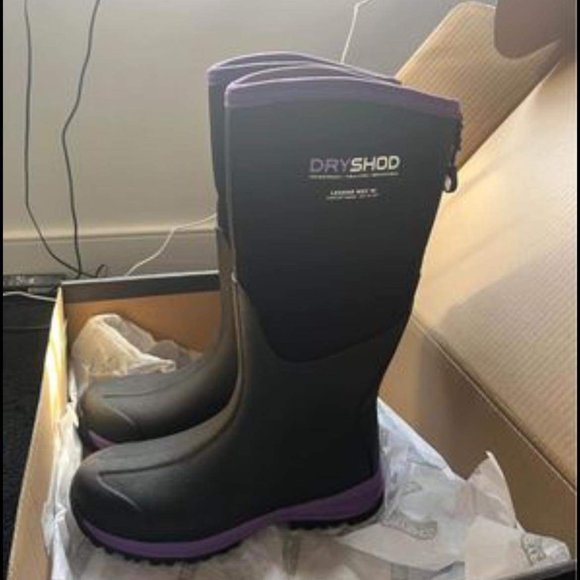 Women Dryshod Boots - Picture 1 of 3